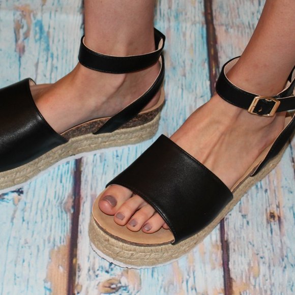 Black, Platform, Nature Breeze Brand, Sandal - Picture 3 of 3